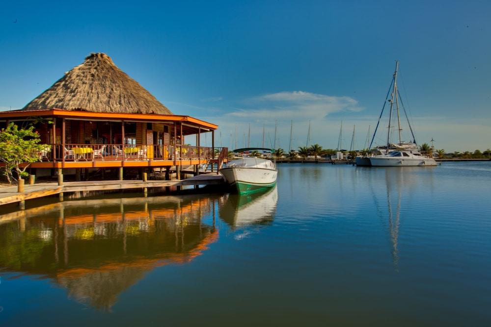 Robert'S Grove Beach Resort Placencia Esterno foto