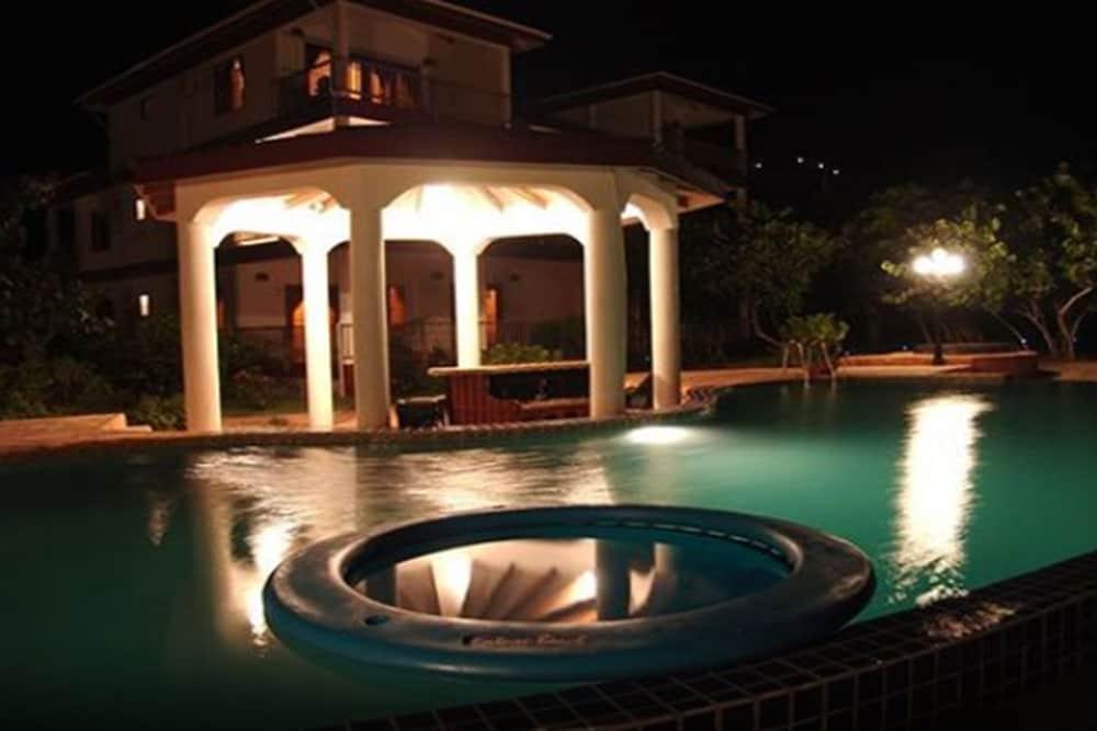 Robert'S Grove Beach Resort Placencia Esterno foto