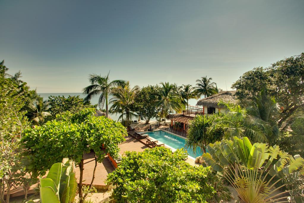 Robert'S Grove Beach Resort Placencia Esterno foto